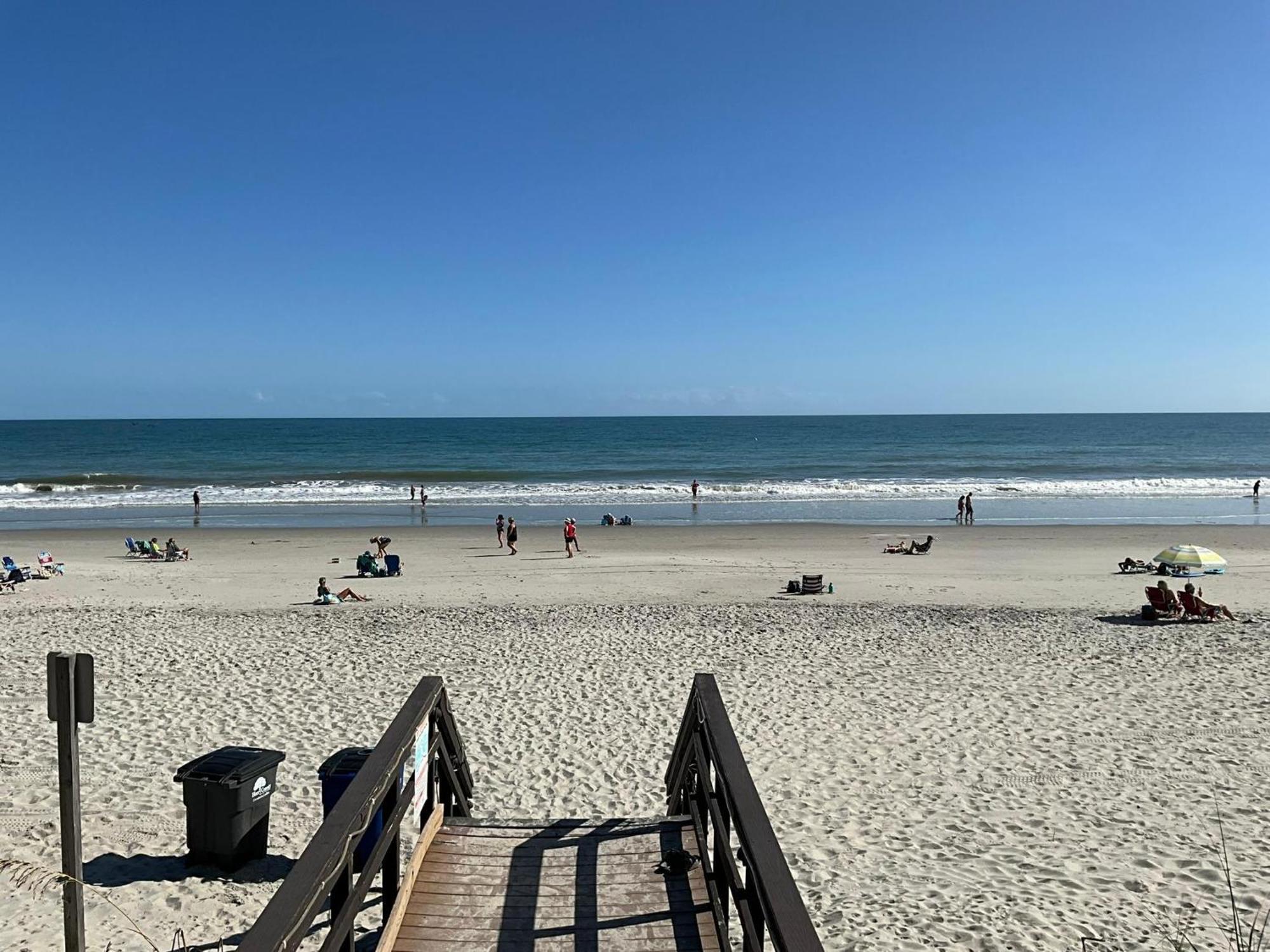 5905 S Kings Hwy, 4203 - Ocean Walk Sleeps 4 Holiday home Myrtle Beach
