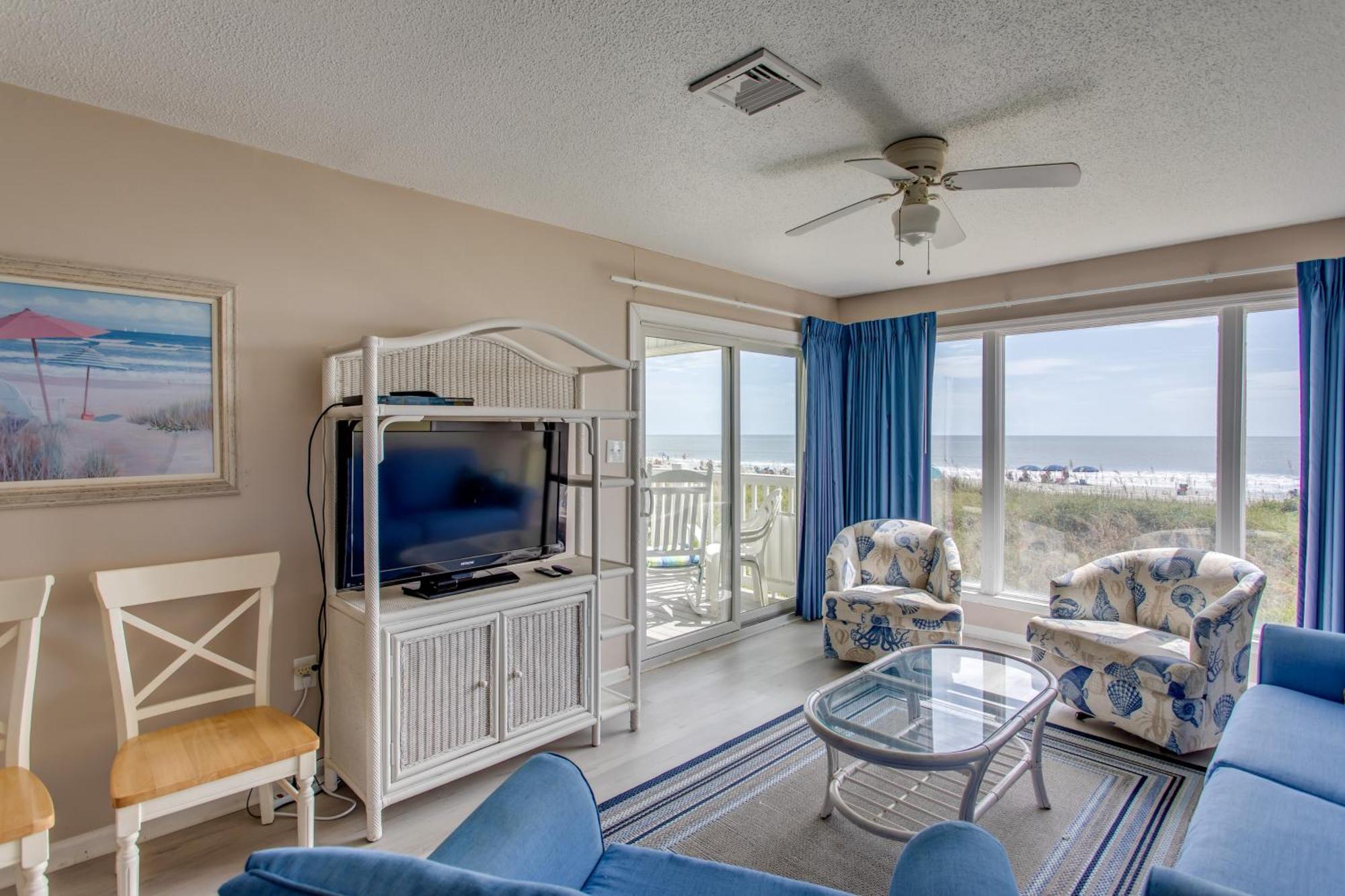 Apartment Sunny Windy Hill Beachfront With Private Patio