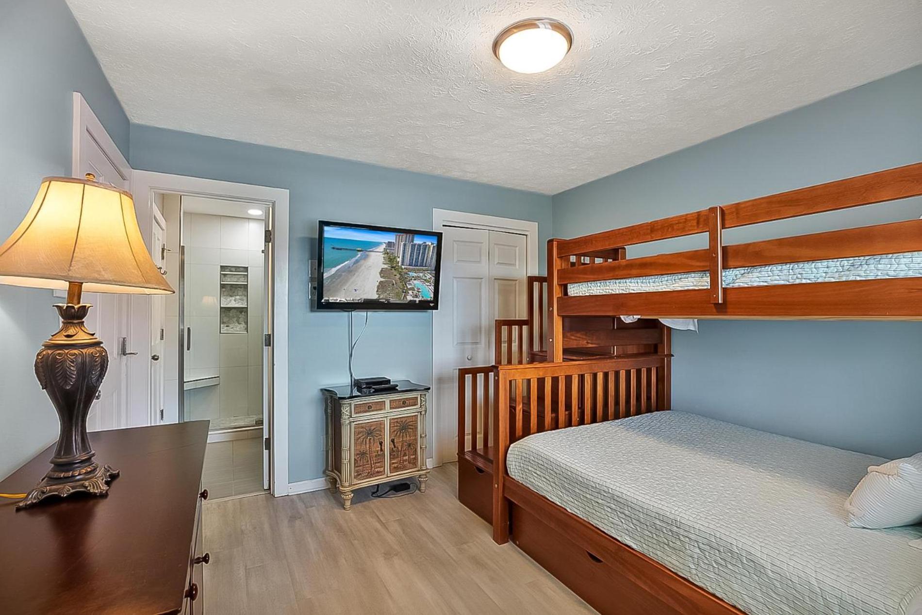 Holiday home Shore Dr. 2 Bedroom At Shipwatch Pointe I *