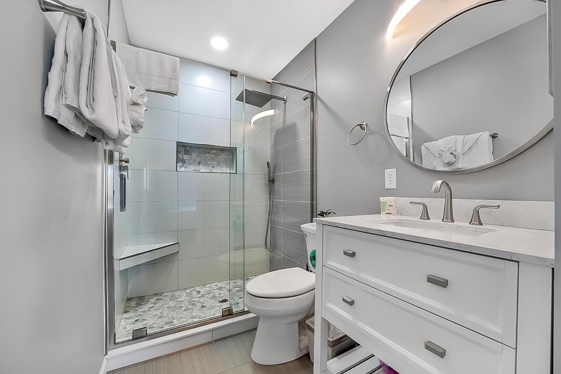Shore Dr. 2 Bedroom At Shipwatch Pointe I