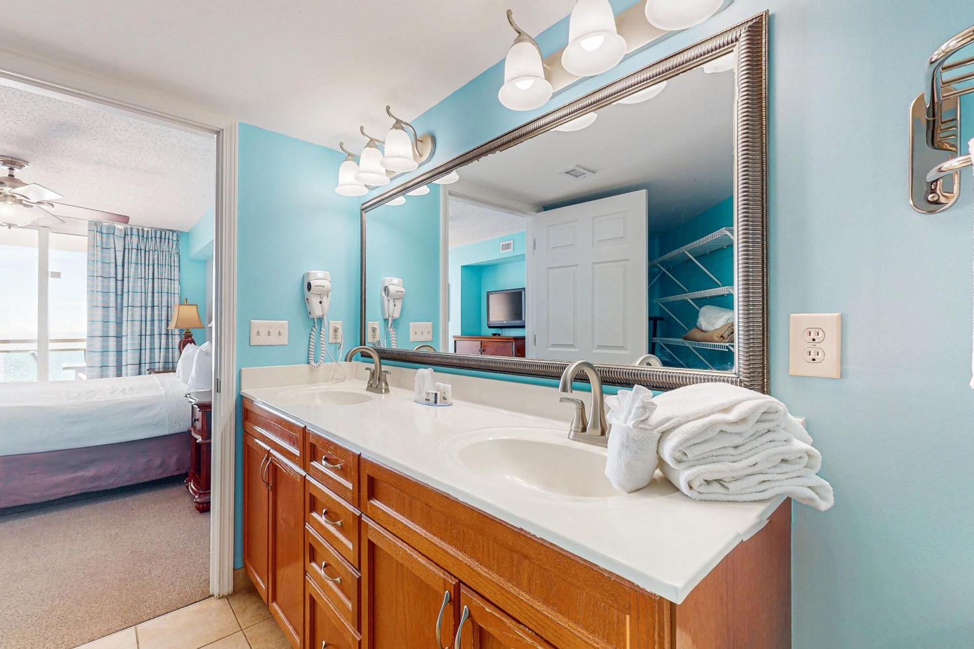 Bahama Sands Apartment *