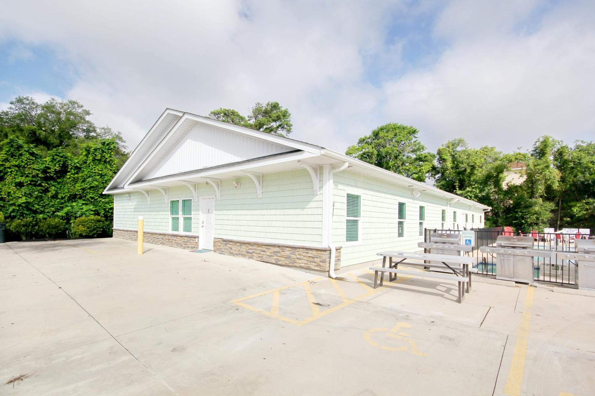 407 9th Ave C By Together *
