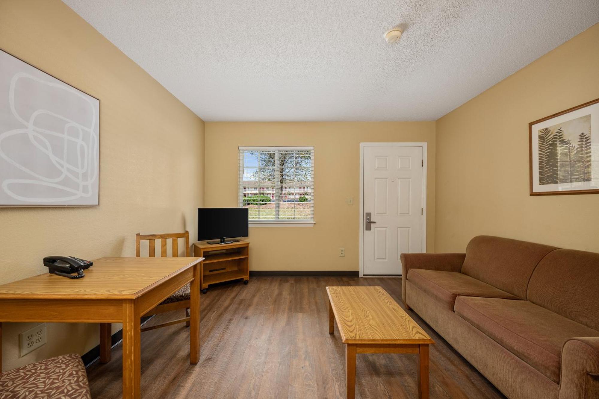 Affordable Myrtle 2*