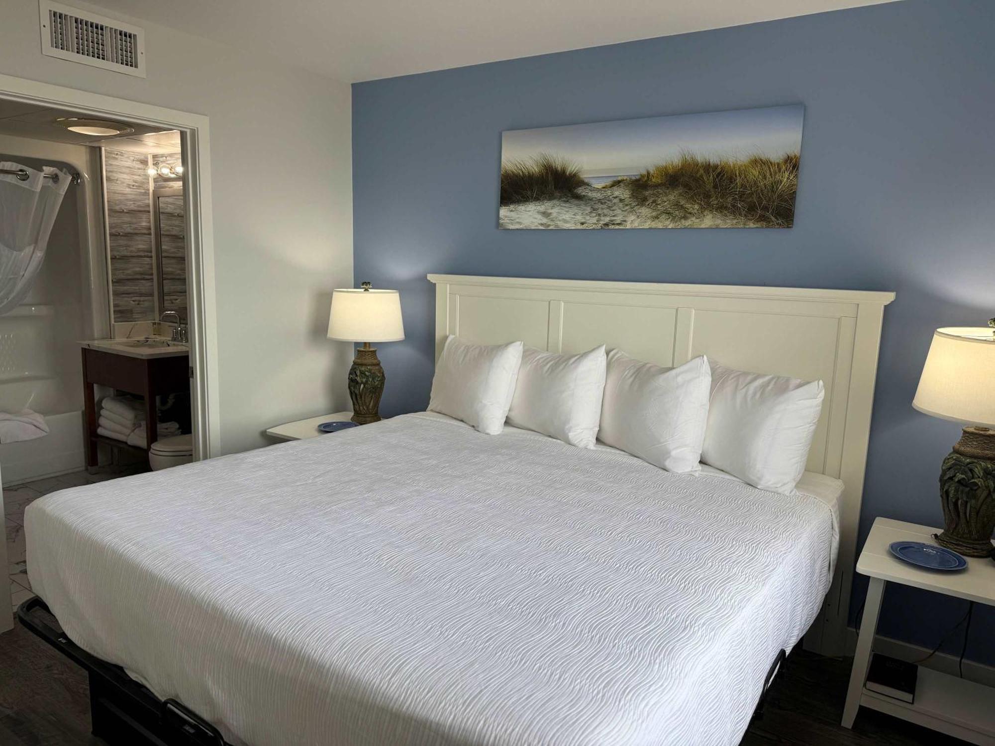 New Oceanfront 2br2ba - Camelot 411 *