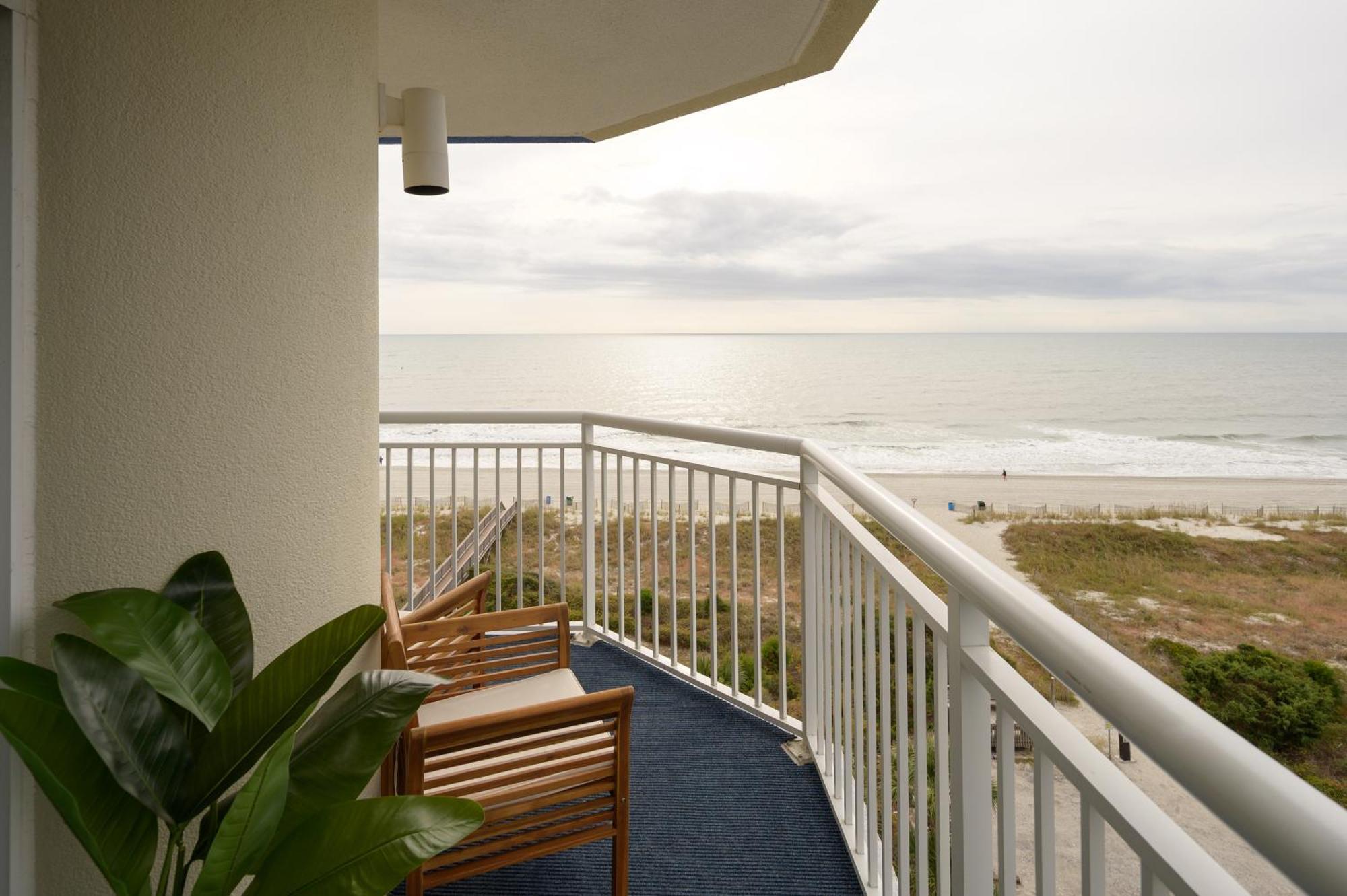Aparthotel Oceanfront With Waterpark Included In Price