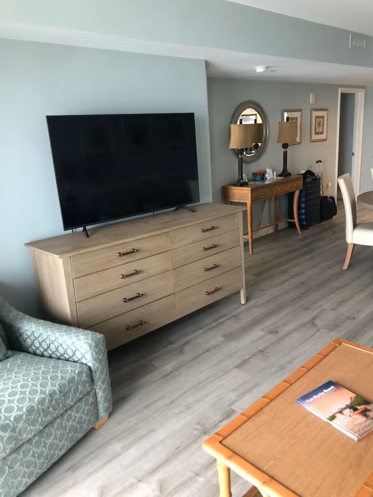 Aparthotel Luxury 2br 2 Ba Beachfront *