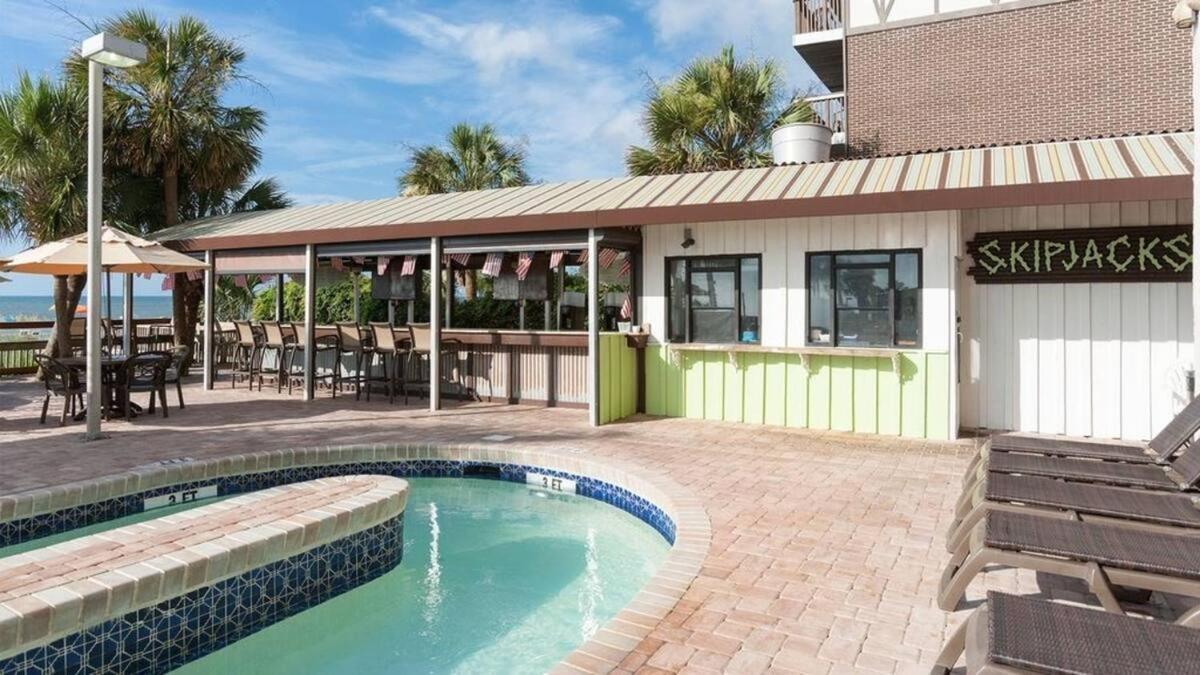 Luxury 2br 2 Ba Beachfront *