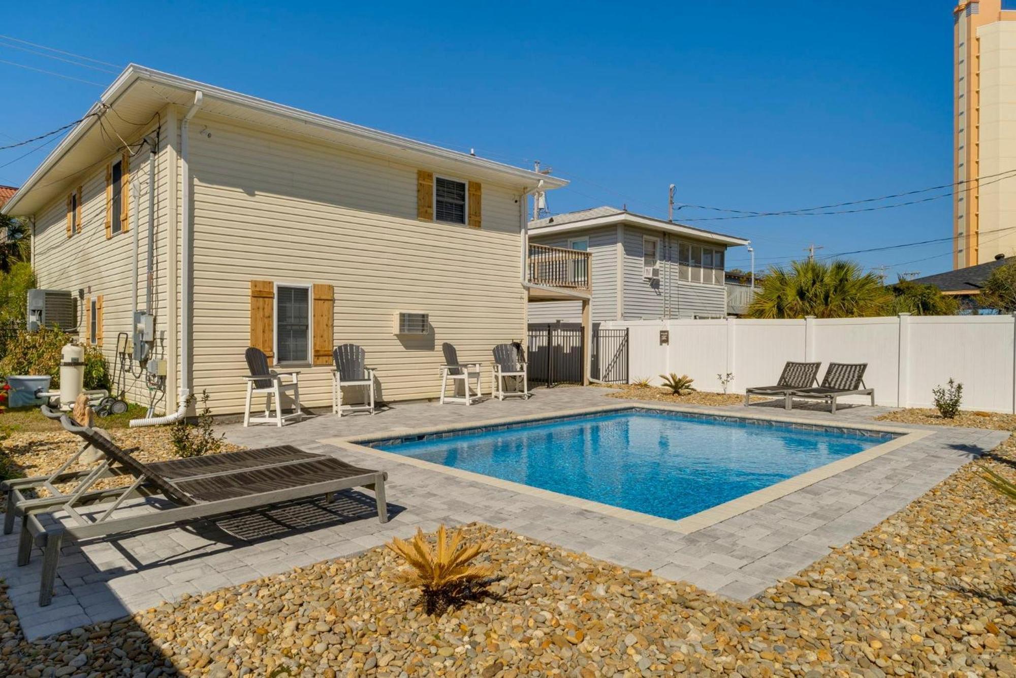 The Wicked Whale - 3rd Row - Ocean Drive Section Holiday home Myrtle Beach