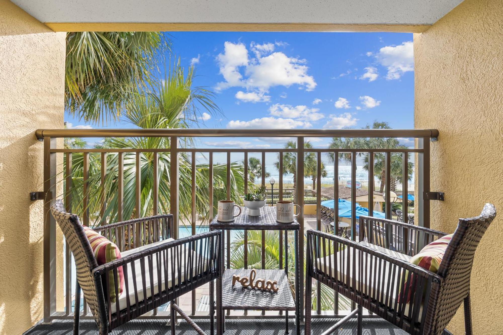Apartment Pavilion 208 By Palmetto Vacation *