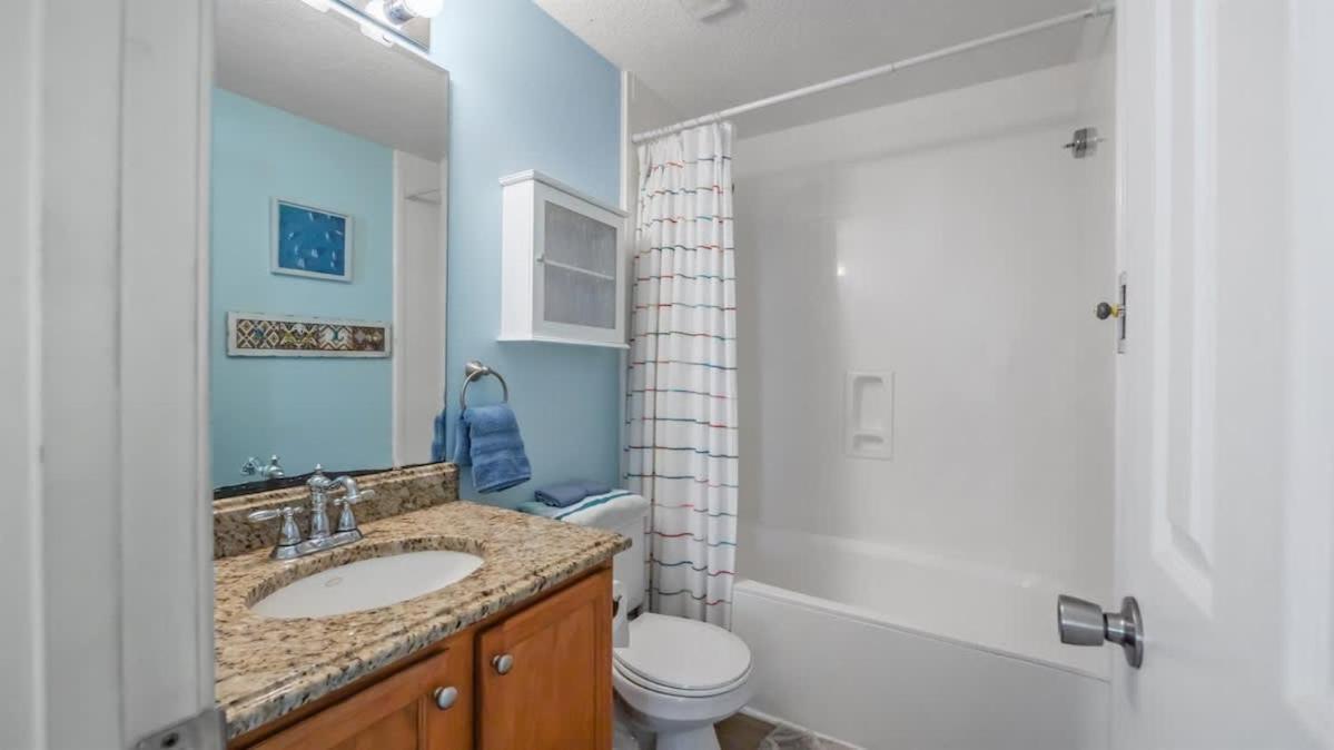 *2br Oceanfront Retreat*king Ensuite*pool*nmb Cherry Grove*pc4 Holiday home Myrtle Beach
