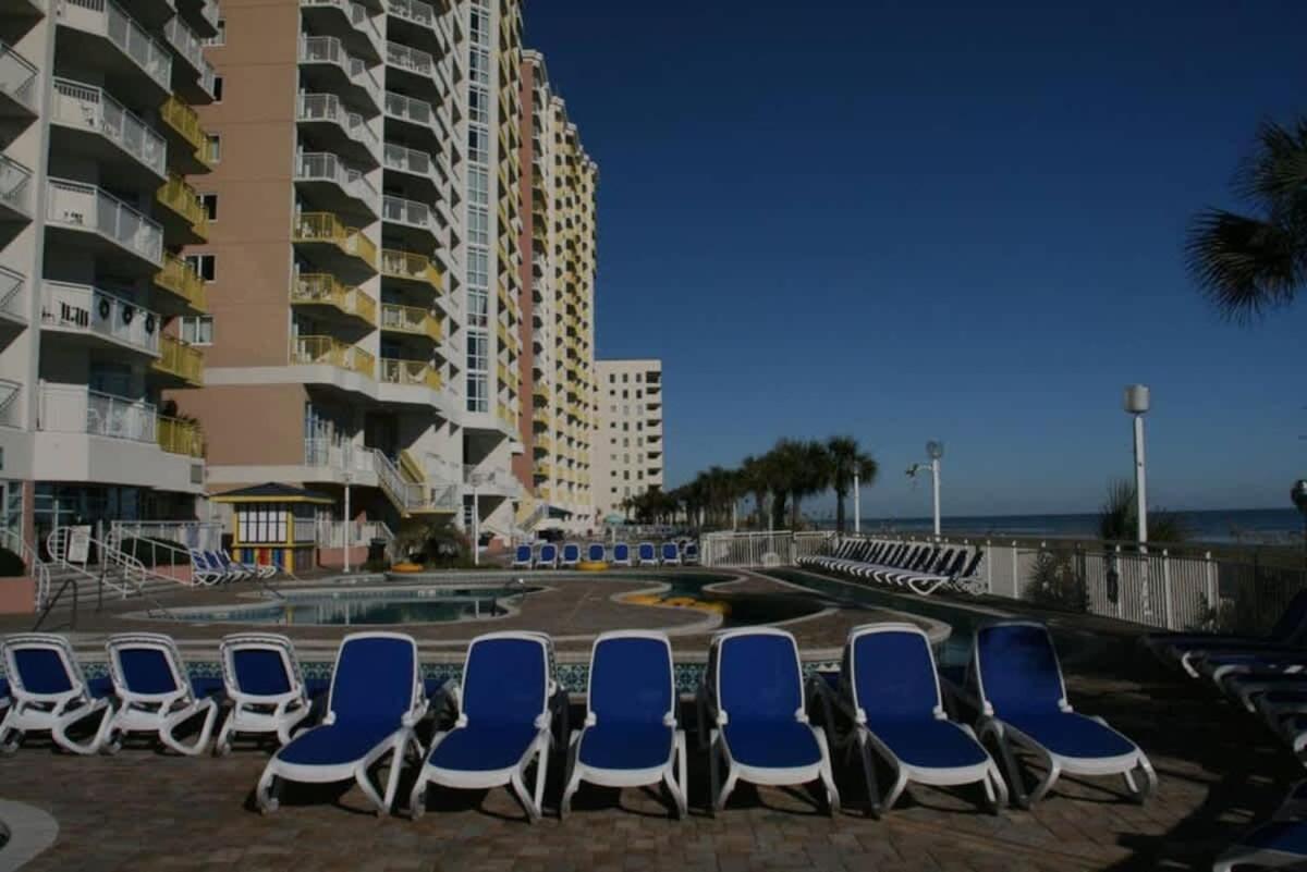 To Unwind, Views, Pools & Free Stuff! C50 Holiday home *