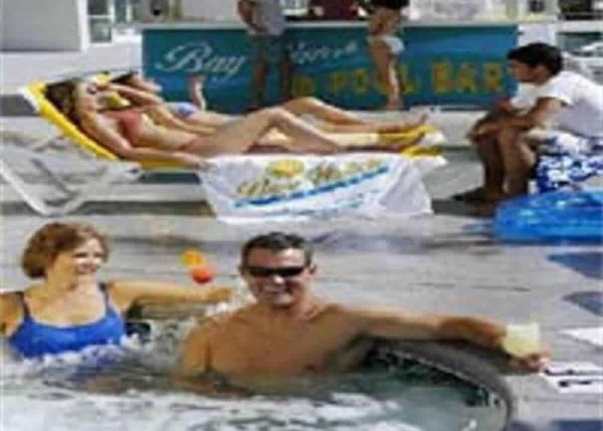 To Unwind, Views, Pools & Free Stuff! C50 Holiday home *