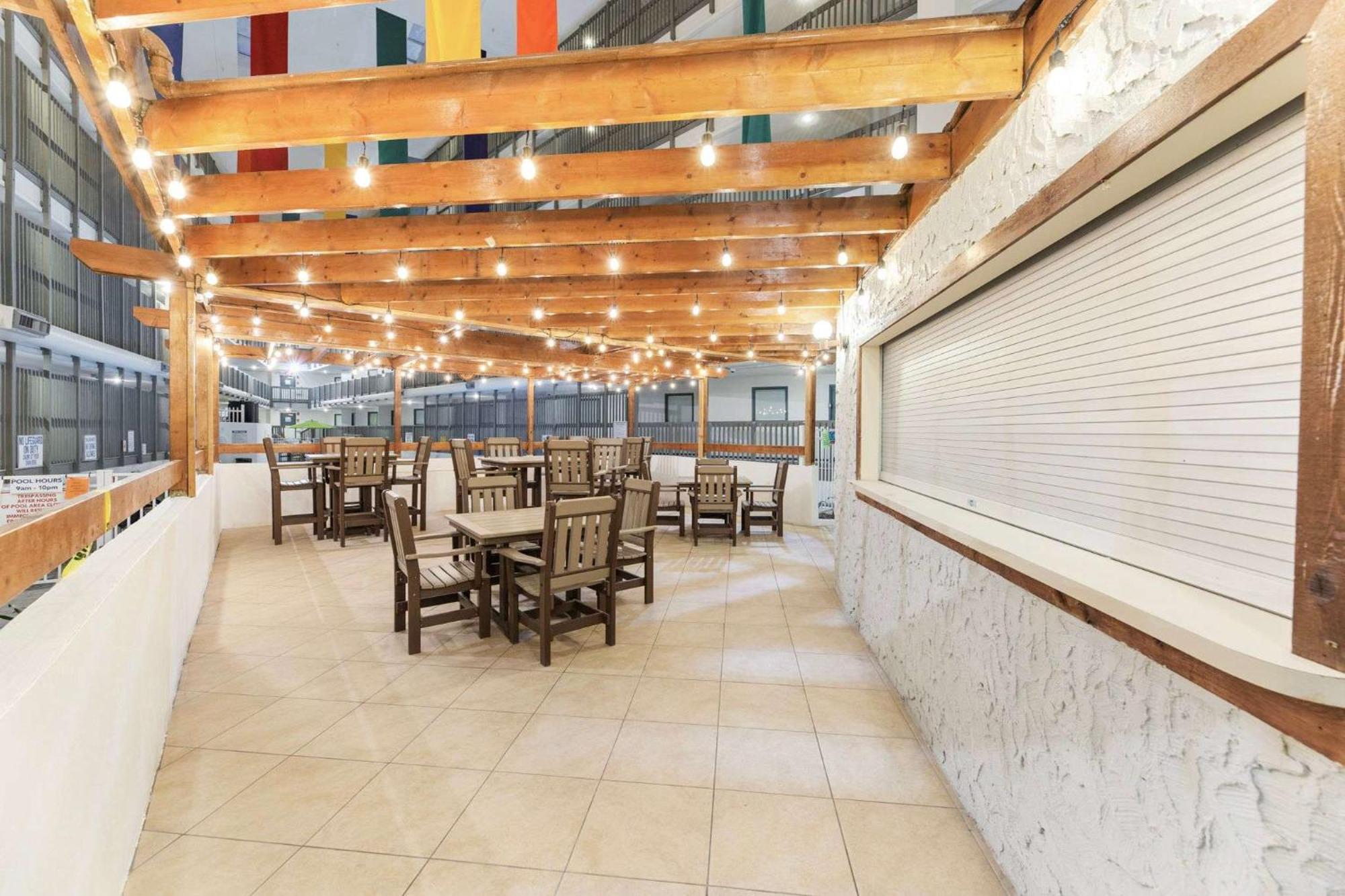 Gorgeous Ocean Views Patio Oasis Amenities Holiday home Myrtle Beach