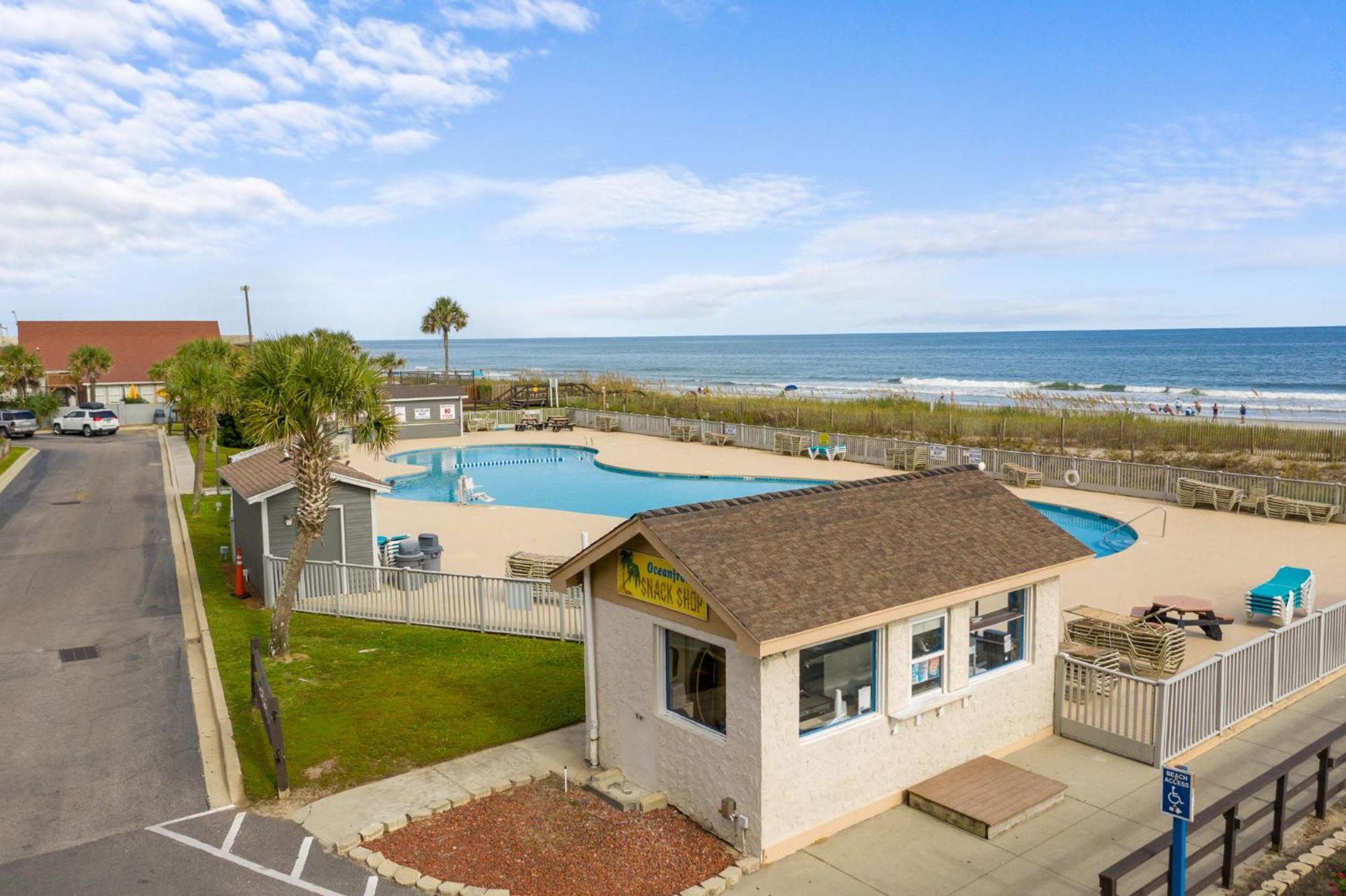 Gorgeous Ocean Views Patio Oasis Amenities Holiday home