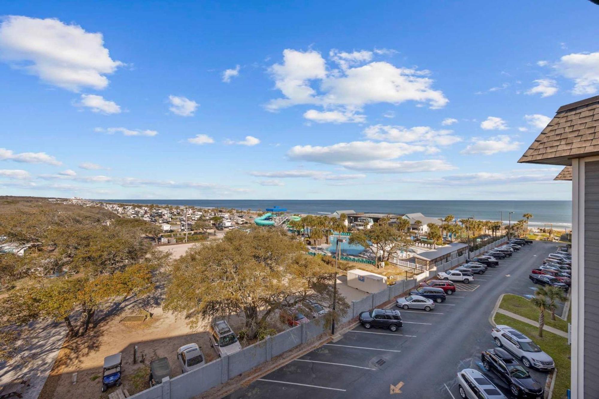 Gorgeous Ocean Views Patio Oasis Amenities Holiday home *