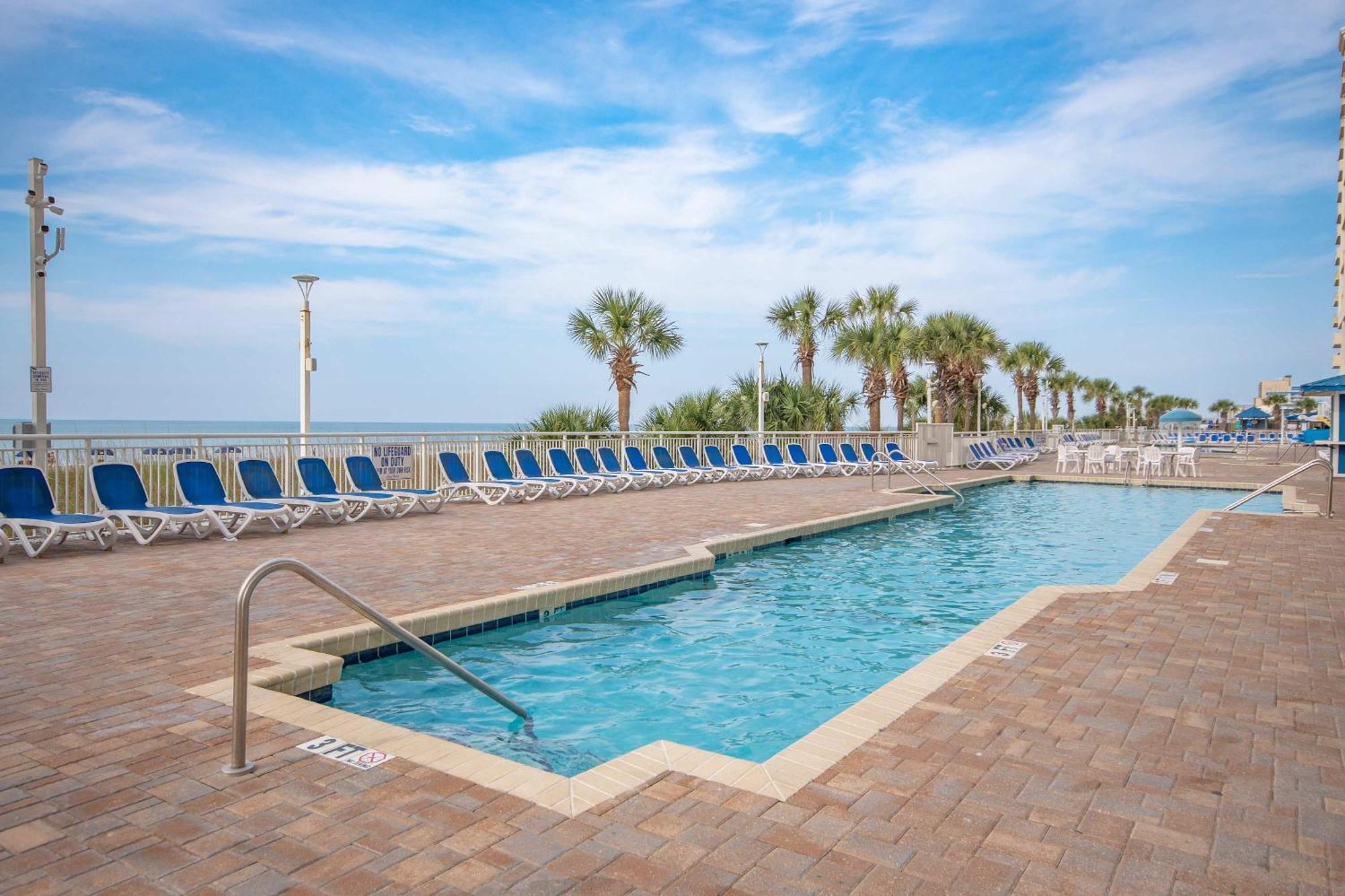 To Unwind, Views, Pools & Free Stuff! C50