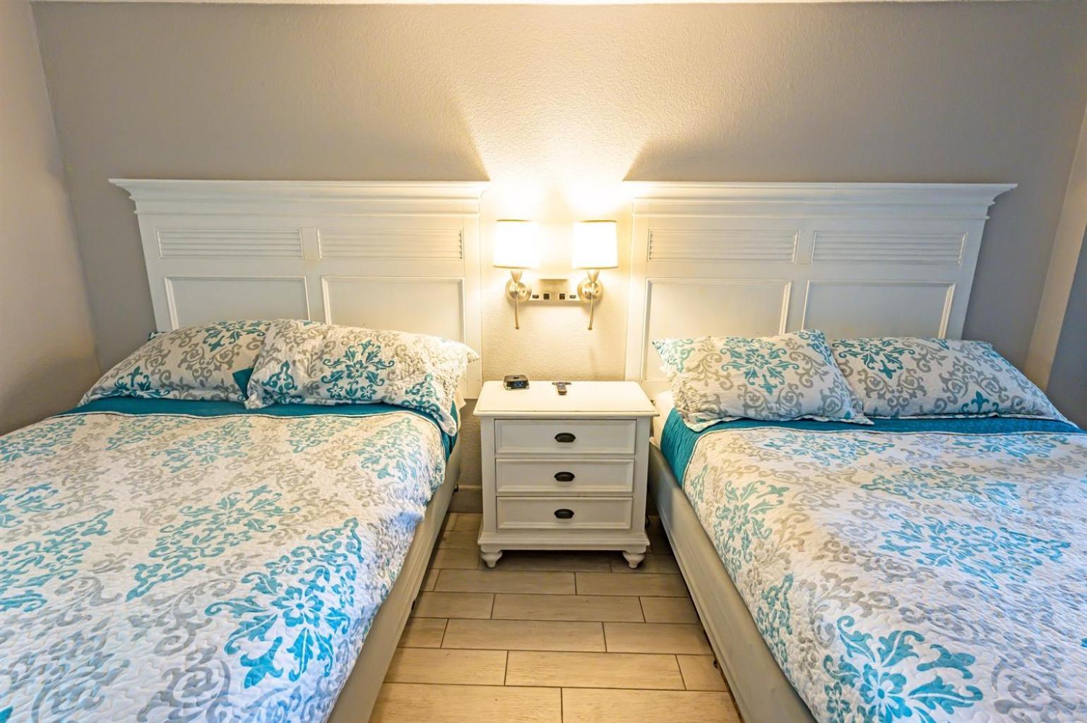 Newly Renovated, Oceanfront, Pools,fantastic View! Holiday home *