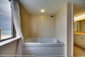 Brighton Tower Hotel 3*