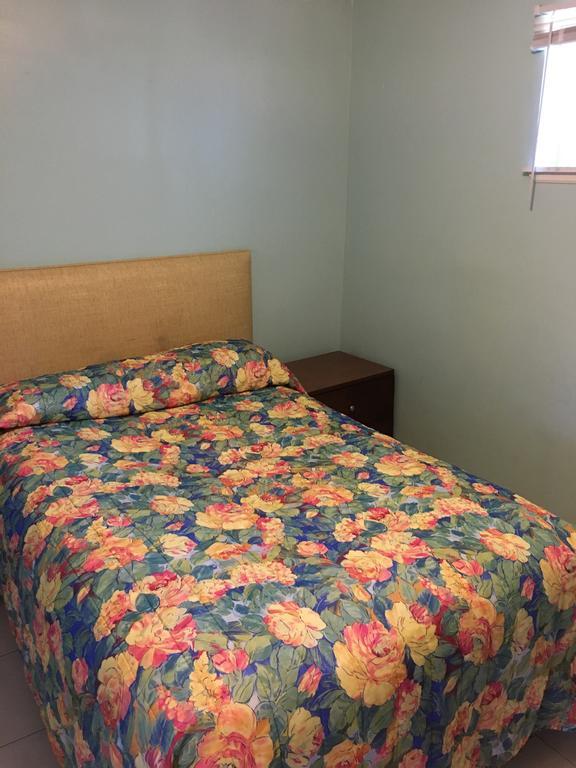 Calypso Motor Motel *