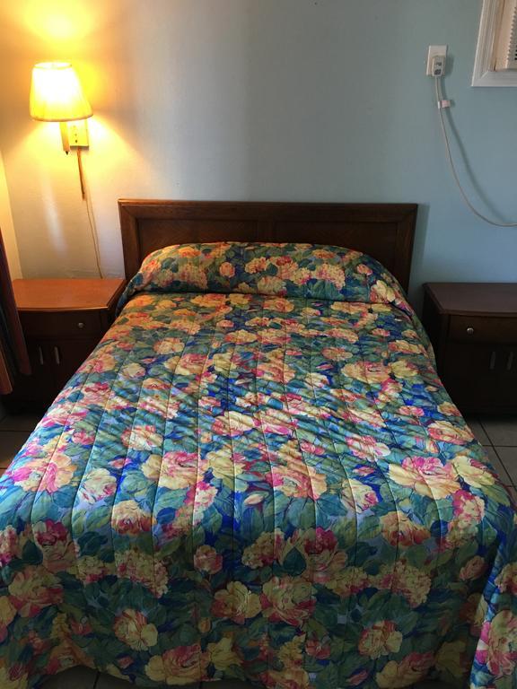 Calypso Motor Motel