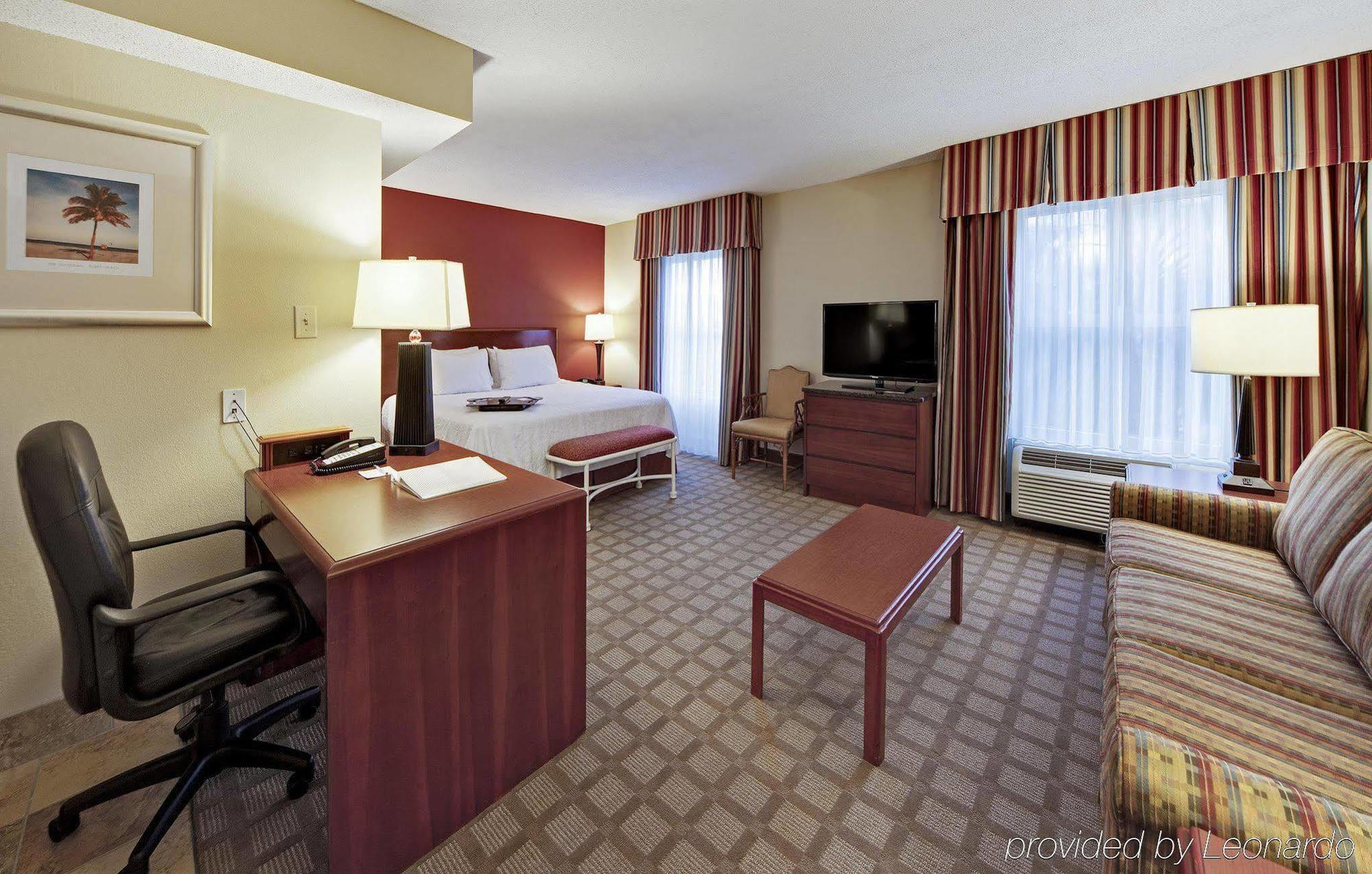 Hampton Myrtle Broadway At The Hotel 3*