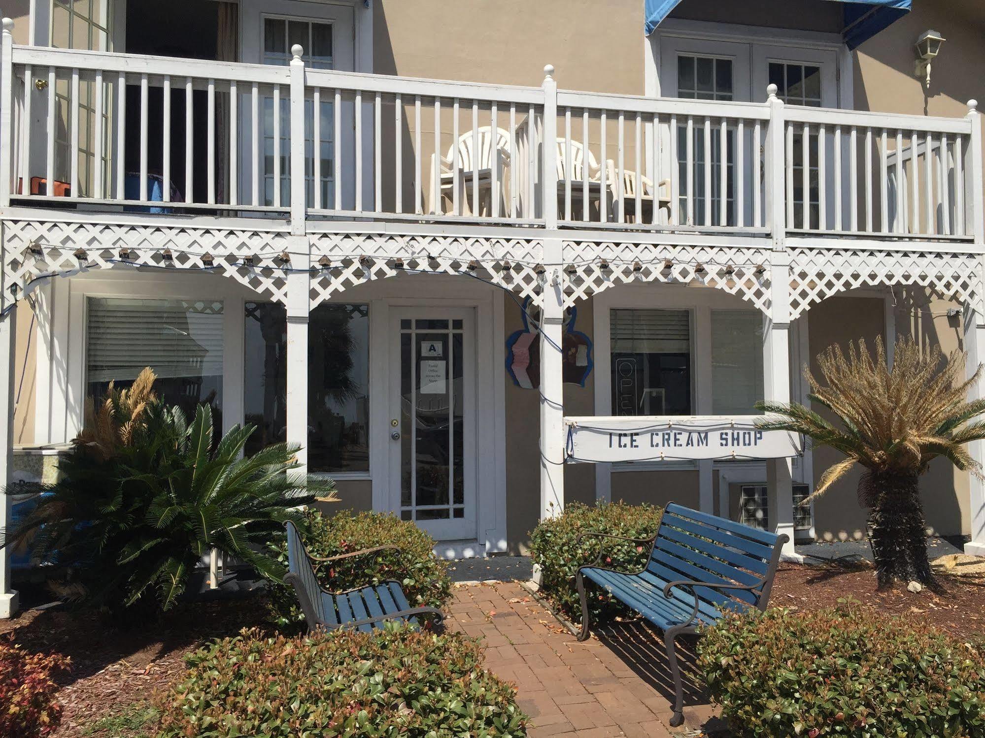 Hotel Mystic Sea