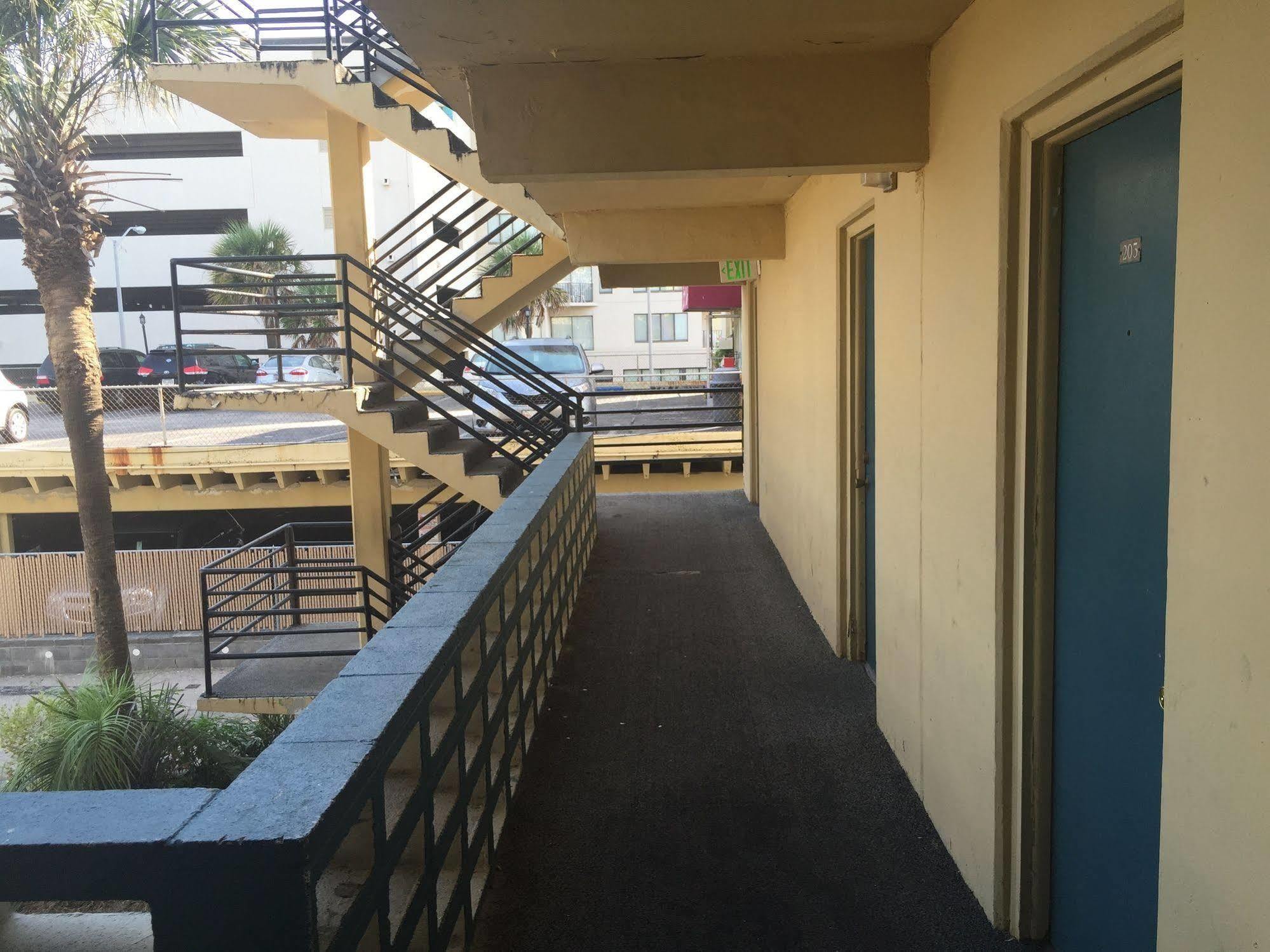 Beach Walk Motel Myrtle Beach