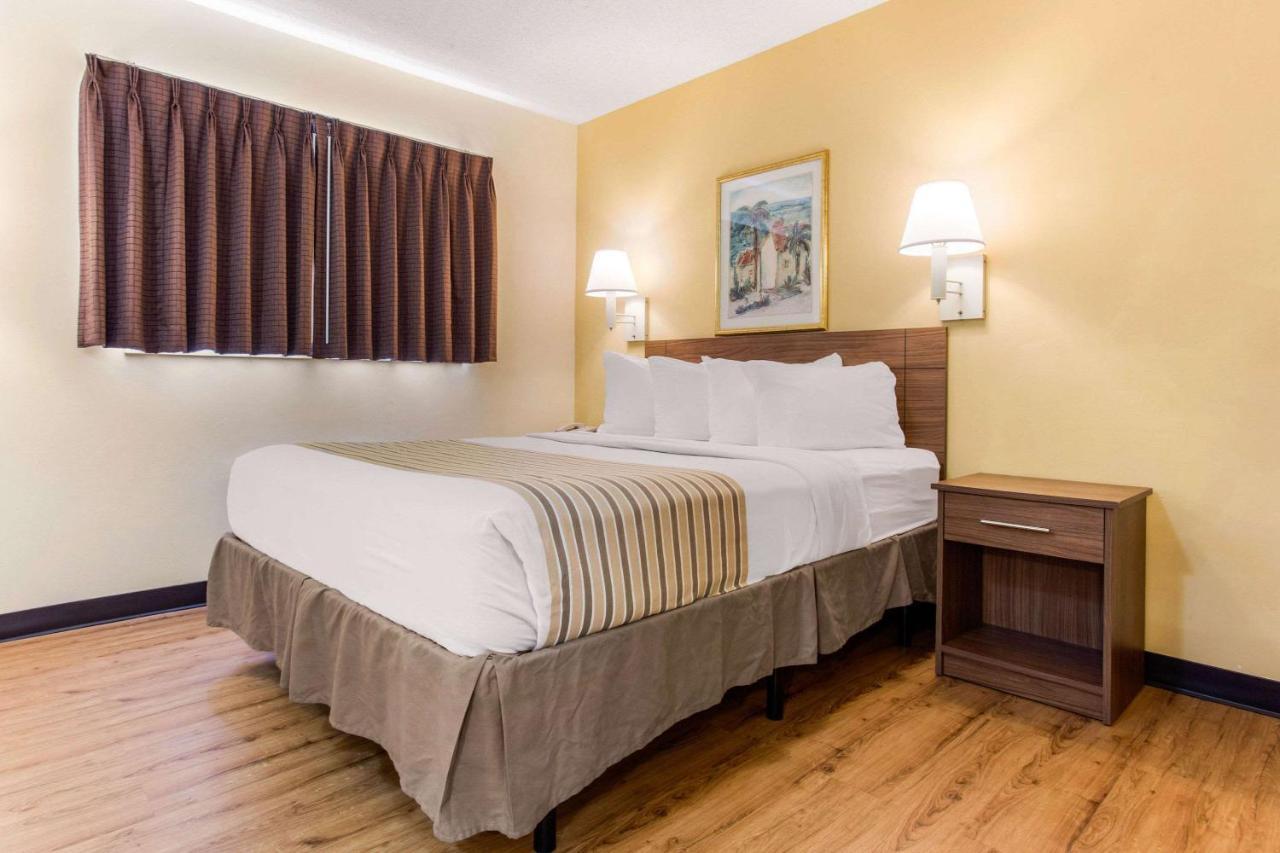 6 Myrtle Beach, Sc 4*