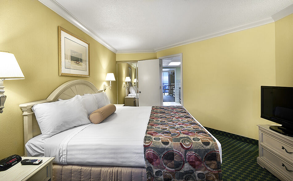 Coral Beach 3*