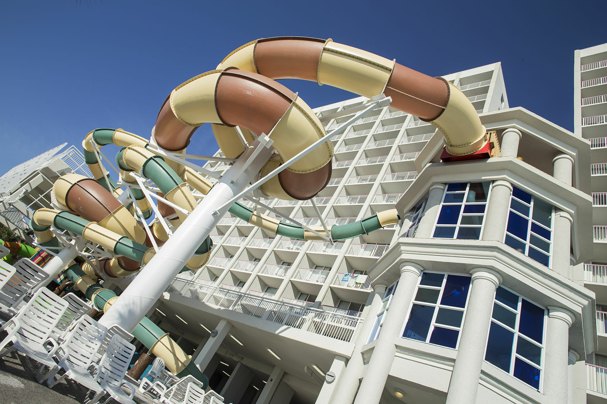 Resort Crown Reef And Waterpark