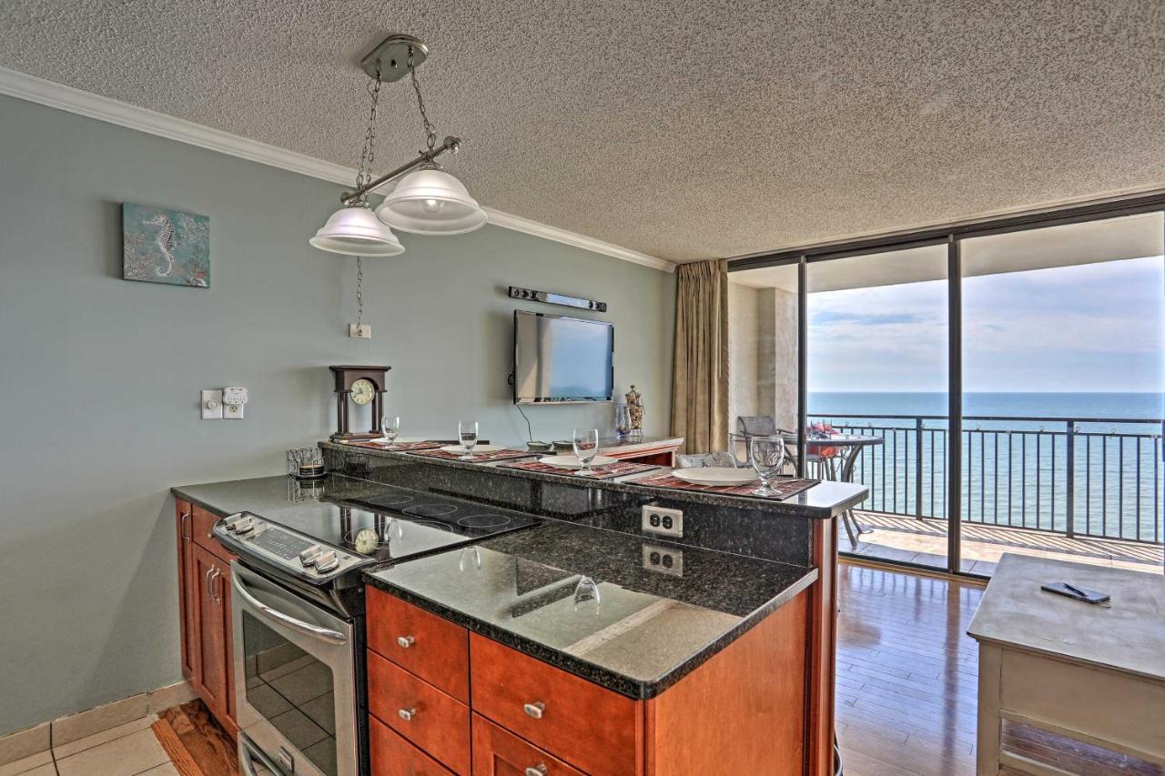 Romantic Summer Getaway With Community Pool Access