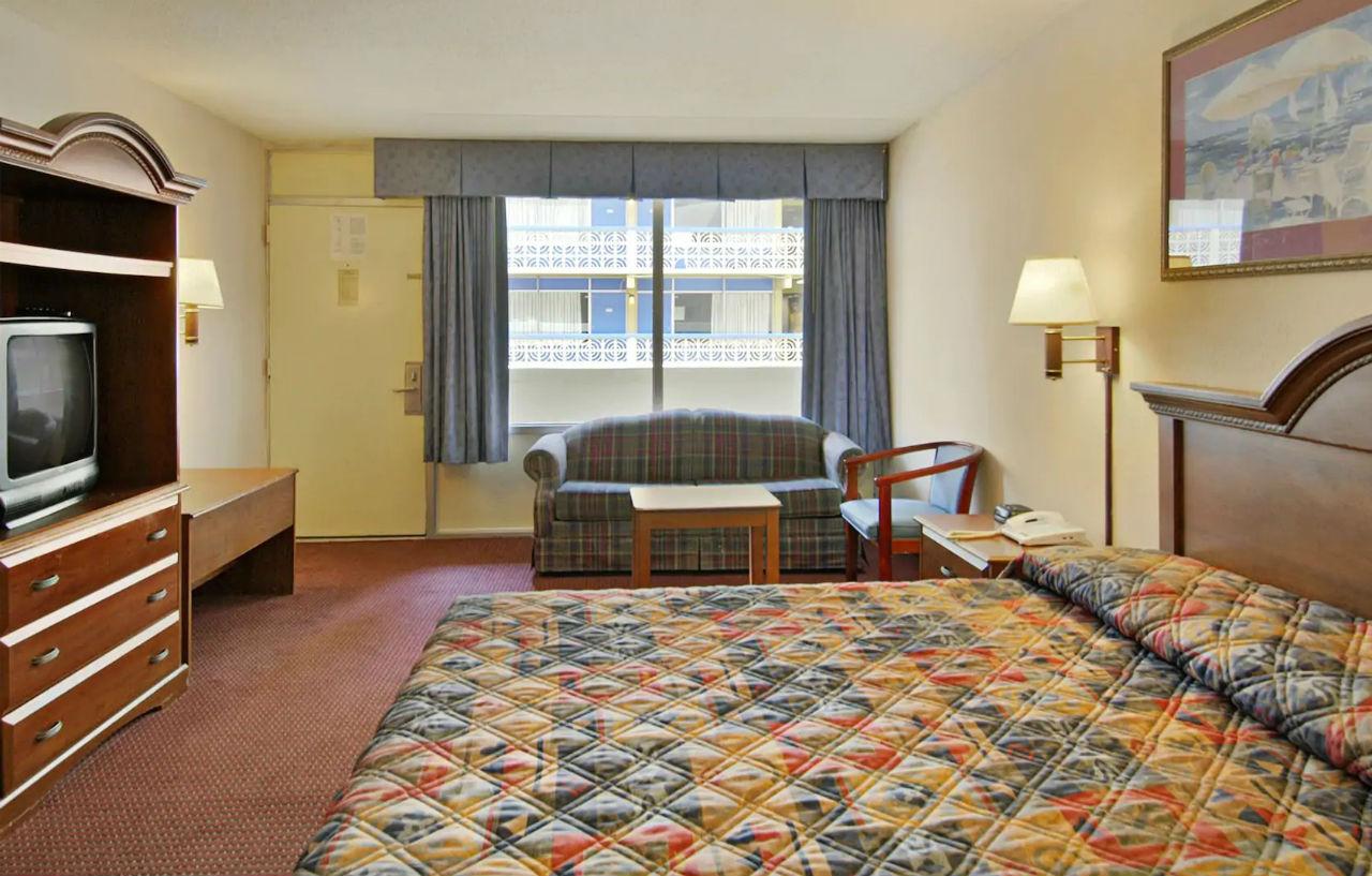 Days By Wyndham Myrtle Beach-beach Front Myrtle Beach