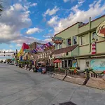 *Oceanfront Escape*Queen Beds*Pools*Beach*Hot Tubs*J71