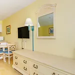 Ocean View Double Queen Suite! Perfect For 4 Guests! Sea Mist 50910