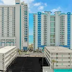 Fifth And Ocean