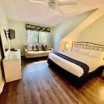 Exquisite 3 Bedroom, 3 Bath Villa - 19E West Hyde Park - Kingston Plantation Villa