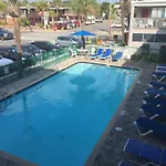 Admiral Motor Inn