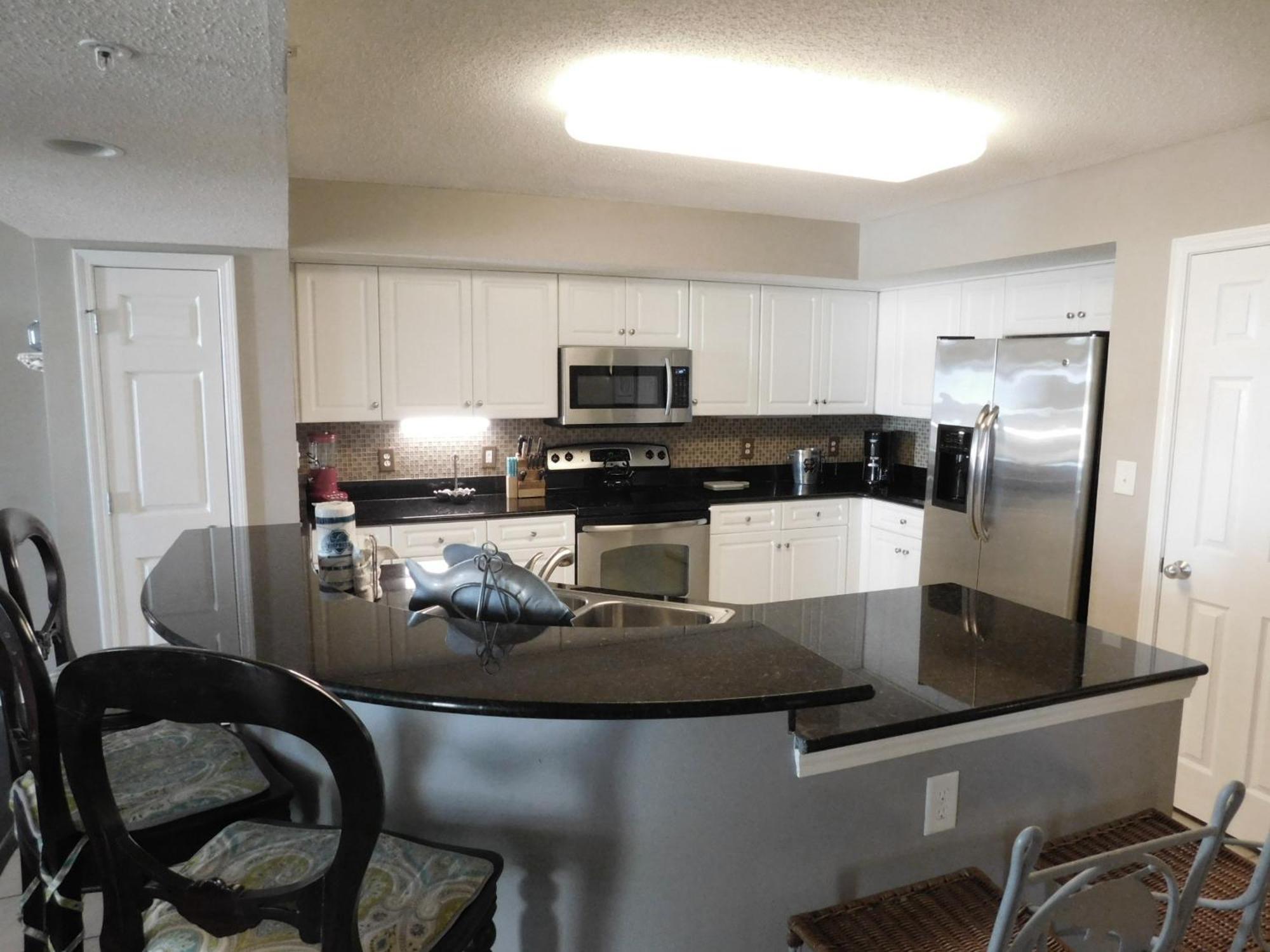 Apartment Yacht Club #1-1104 *