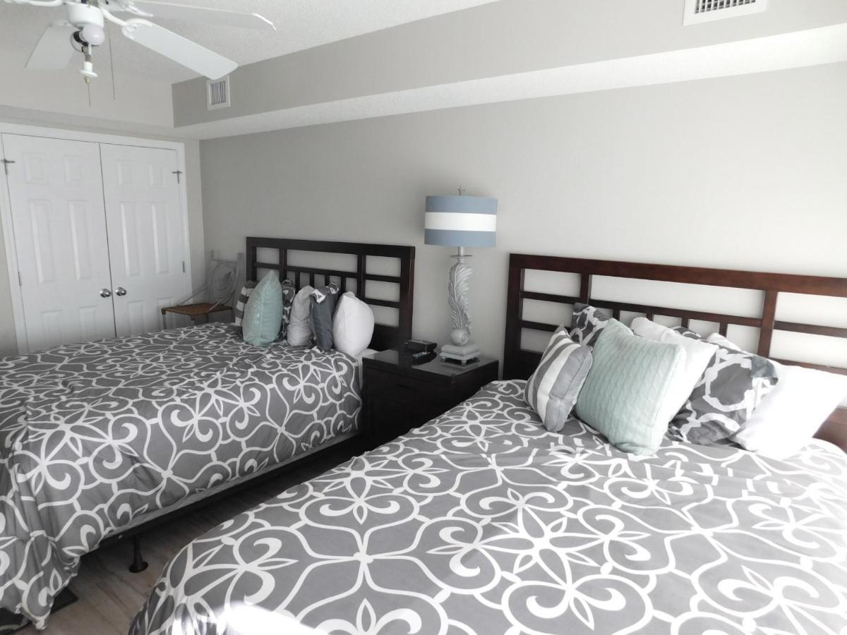 Apartment Yacht Club #1-1104 *