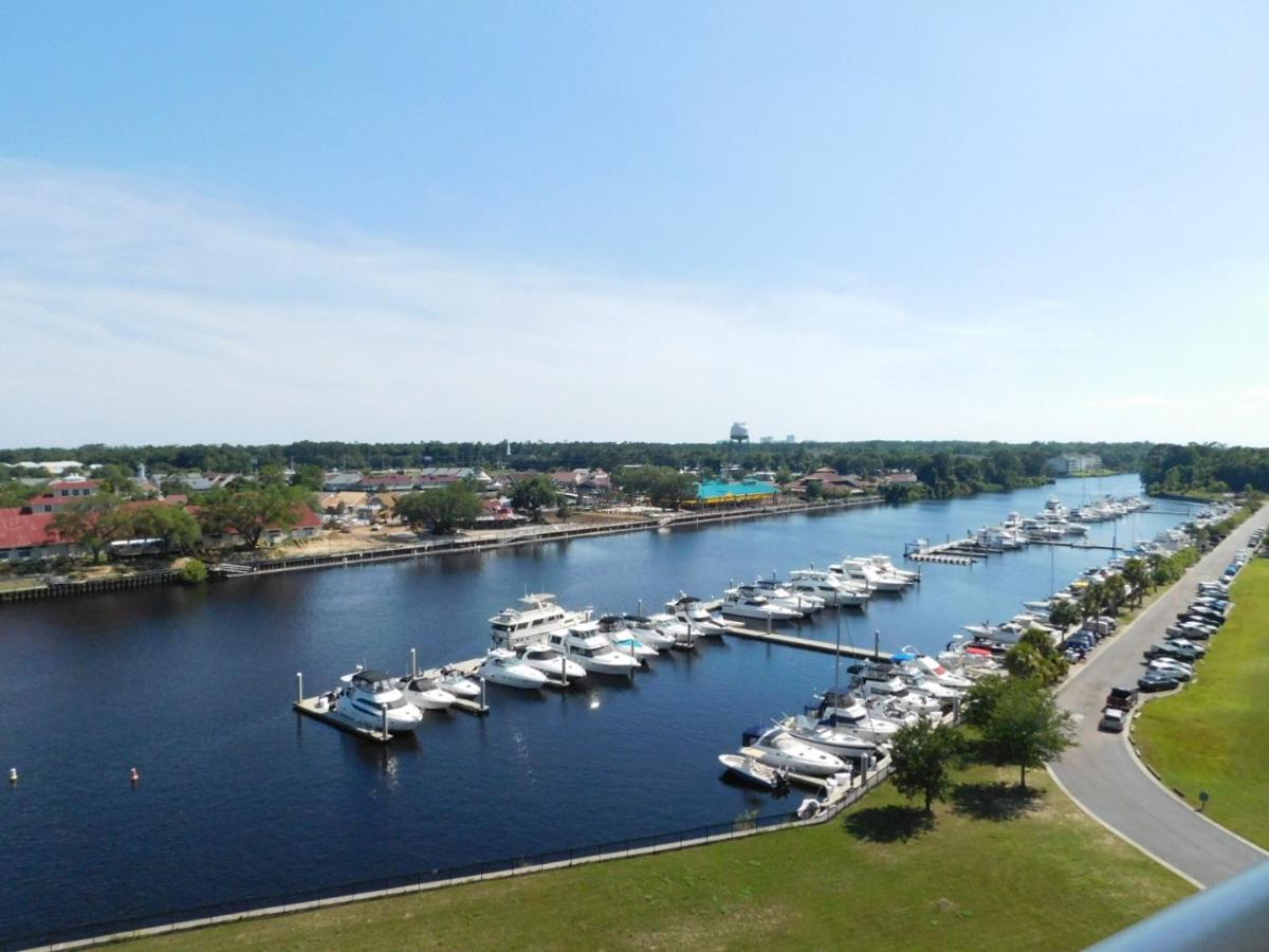 Yacht Club #1-1104 Apartment *