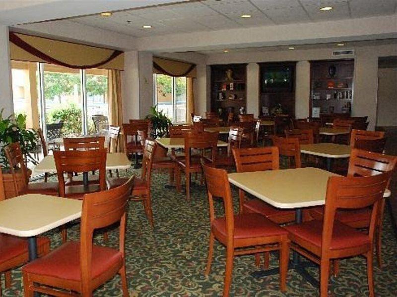 Hotel Fairfield Myrtle Broadway At The Myrtle Beach