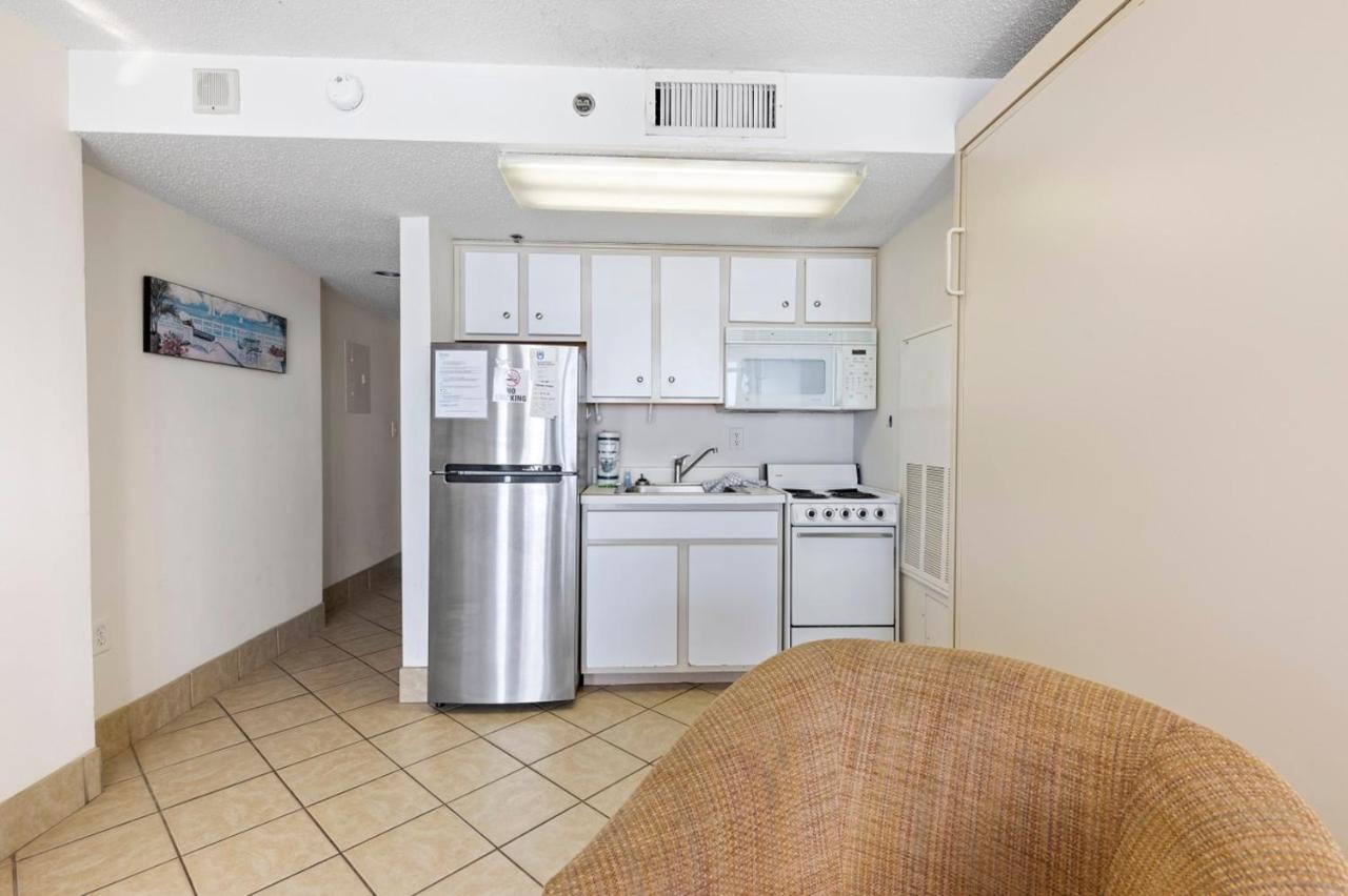 Beachfront W Balcony In Myrtle *