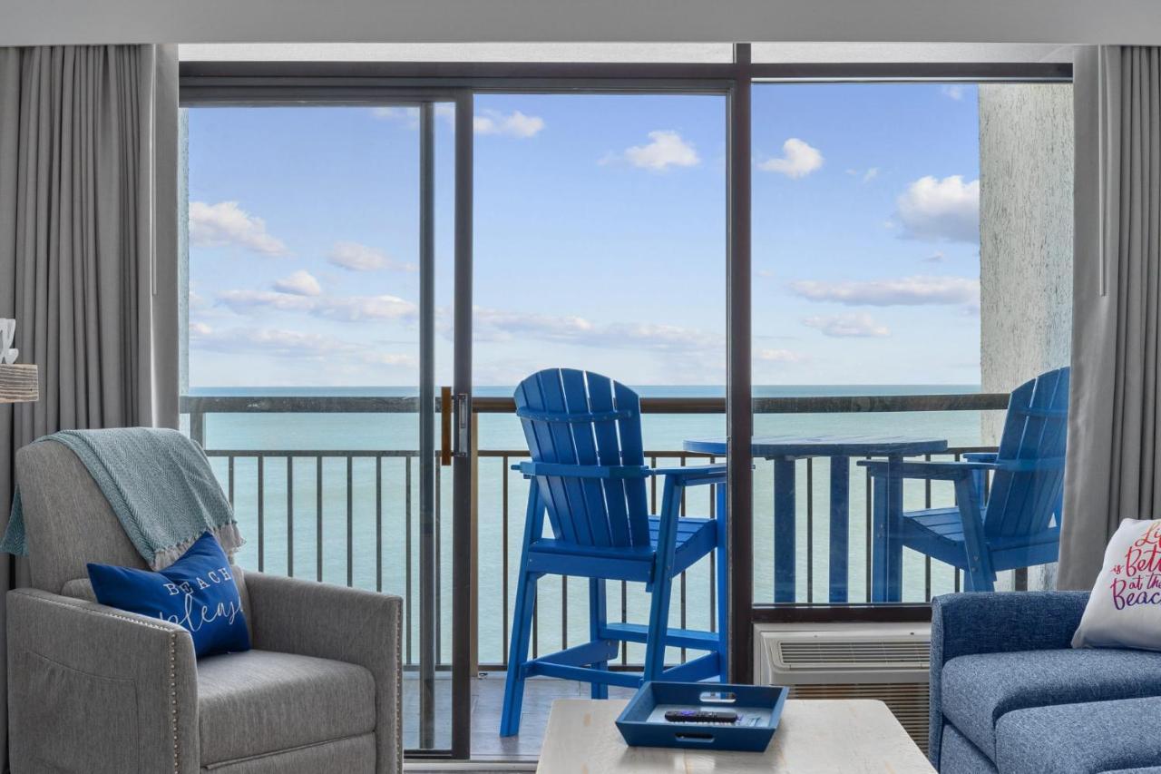 Holiday home Luxurious Fully Renovated 12th Story Ocean Front