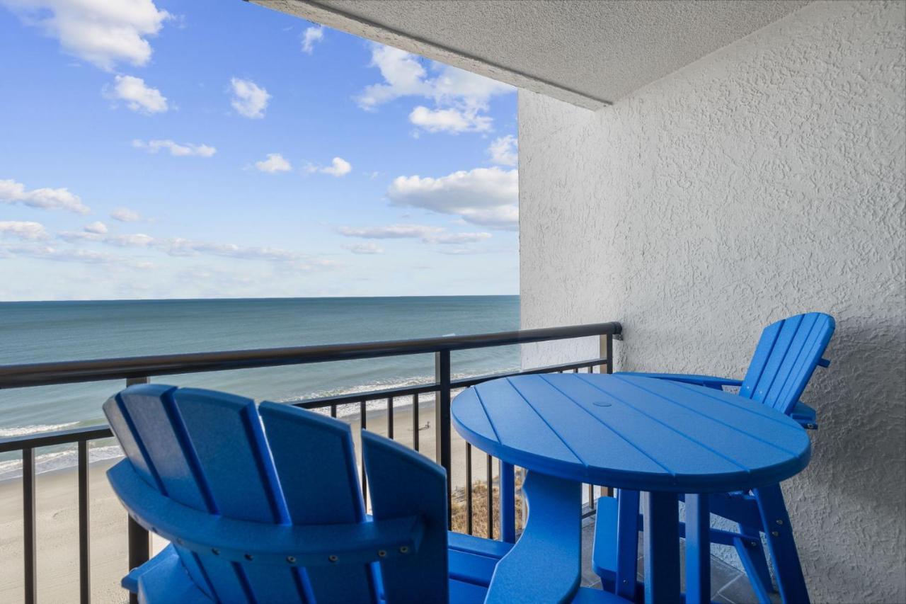 Holiday home Luxurious Fully Renovated 12th Story Ocean Front *