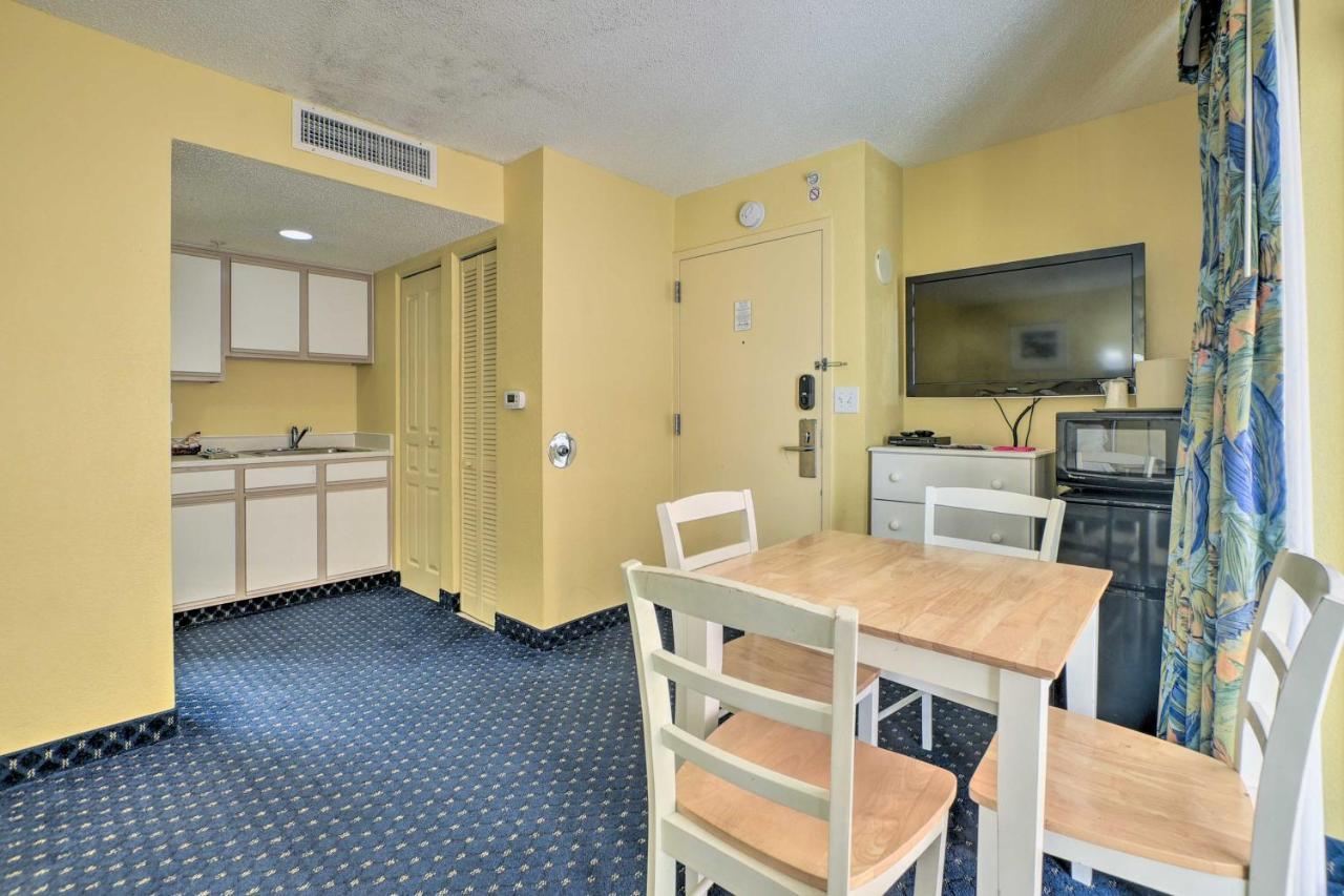 Bay Watch With Amenities! Apartment