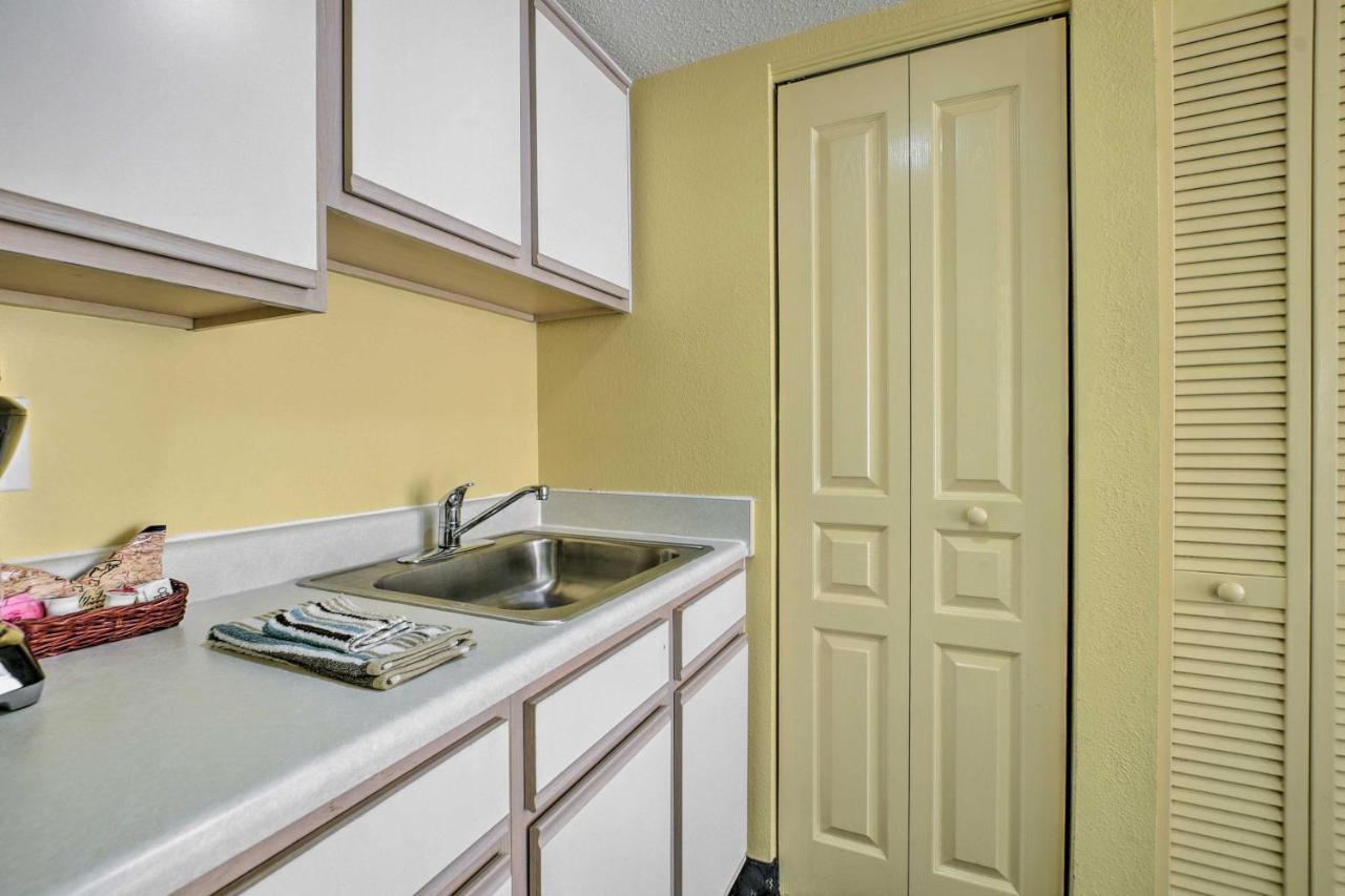 Bay Watch With Amenities! *