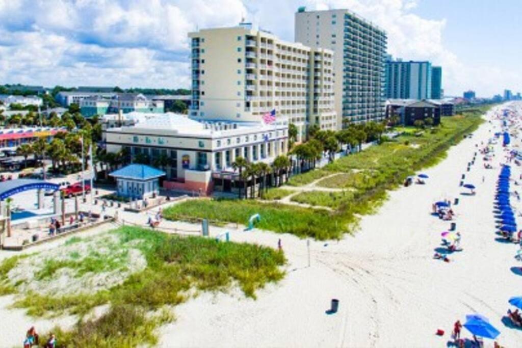 Apartment Beautiful 3 Bdrm Steps From & Main St Myrtle Beach