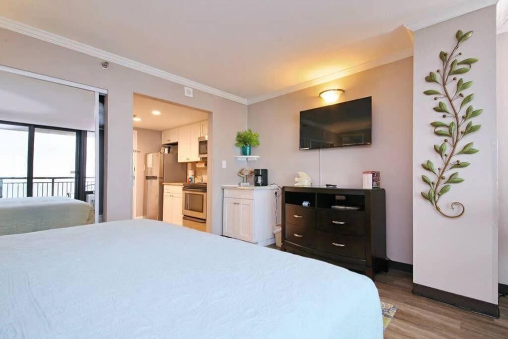 *oceanfront Beauty!* King, Pools, Lazy River, Hot Tubs*m61 * Myrtle Beach