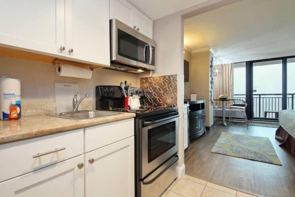 *oceanfront Beauty!* King, Pools, Lazy River, Hot Tubs*m61 Apartment *