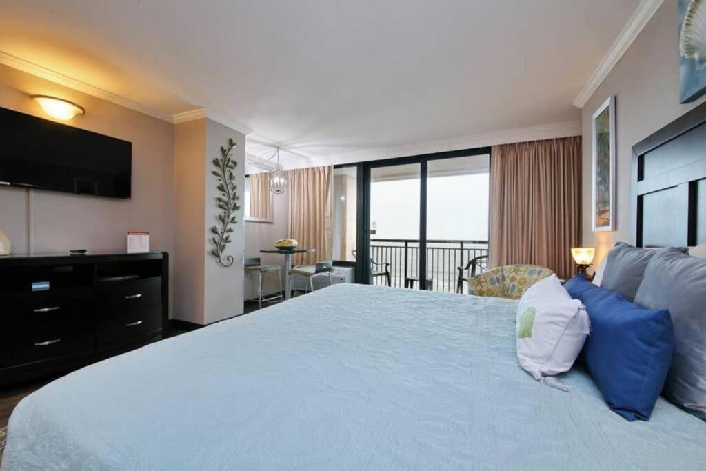 Apartment *oceanfront Beauty!* King, Pools, Lazy River, Hot Tubs*m61